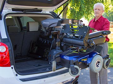 Bruno Curb-Sider with Power Telescoping Head installed on pickup