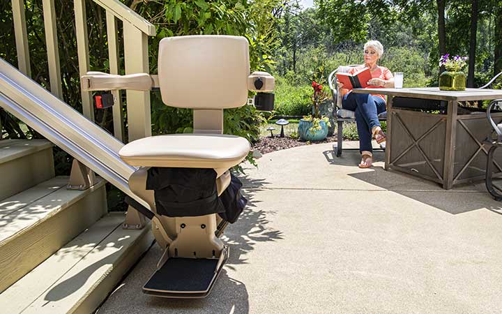 outdoor stair lift