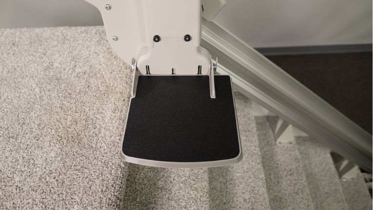 elite straight indoor stair lift larger footrest